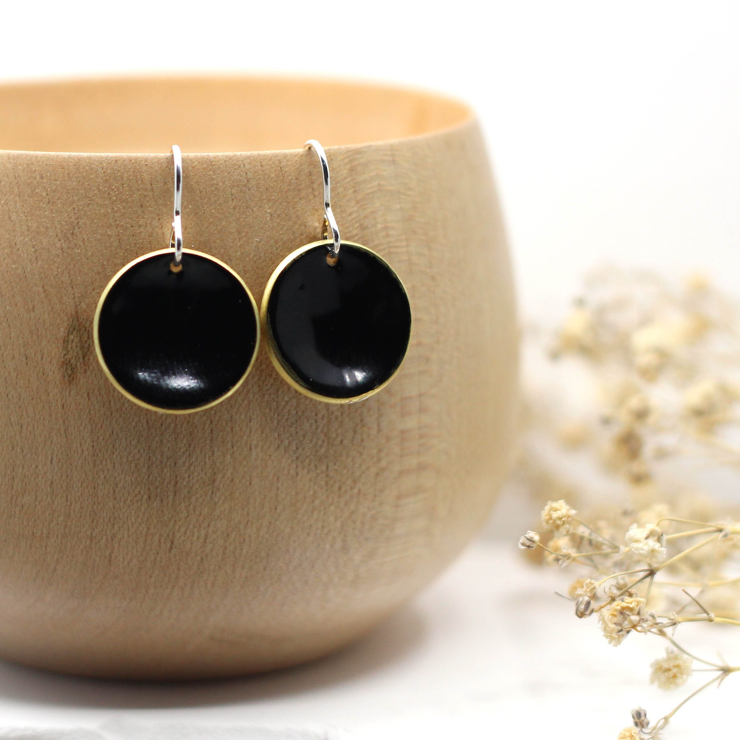 Maggie Read Jewellery Earrings Brass Enamelled Brass Circle Earrings - Black