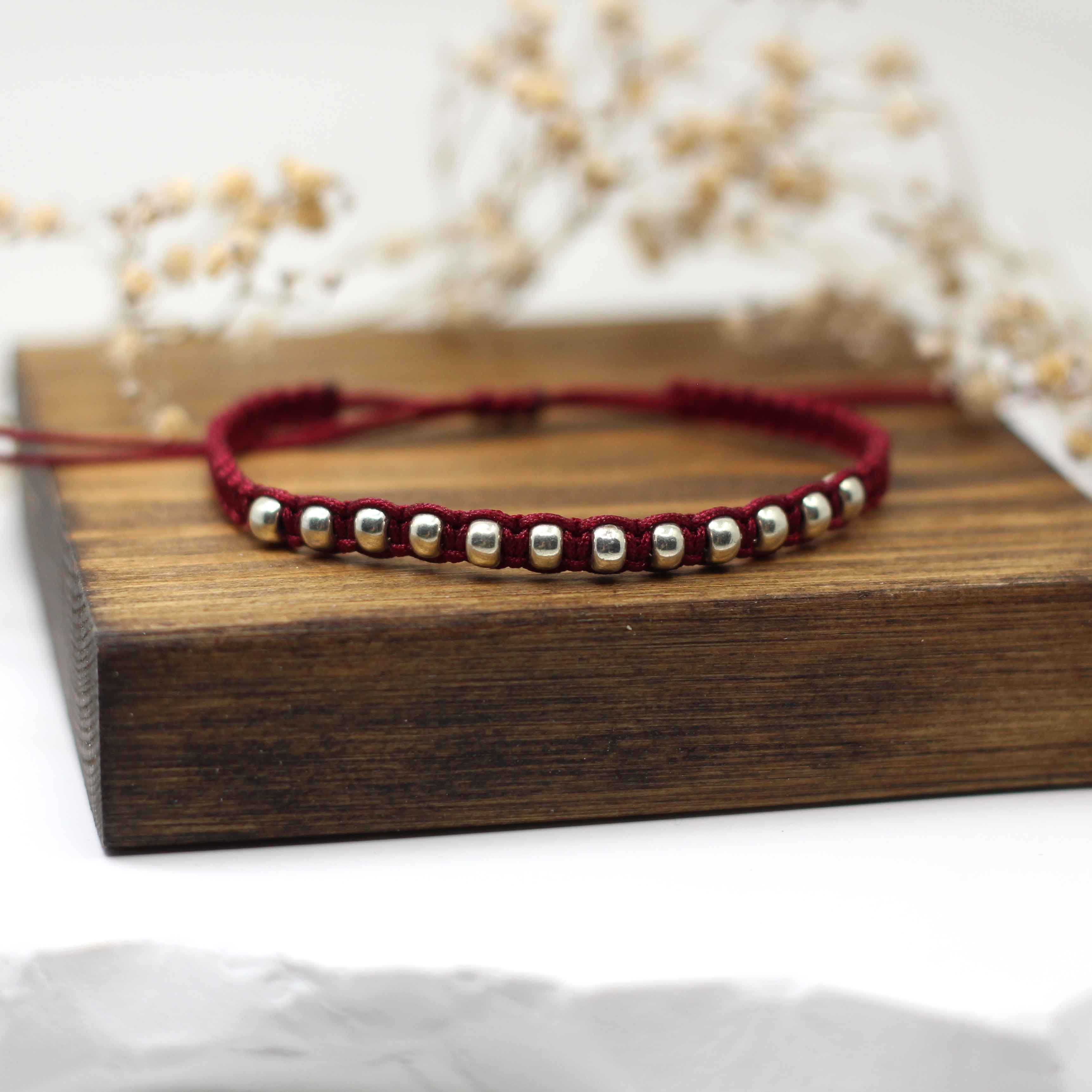 Maggie Read Jewellery Rings Metal beads Beaded Woven Bracelet - Wine & Silver