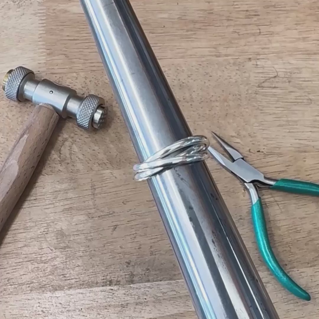 Maggie Read Jewellery Silver Interlocking Russian Ring Class Promo